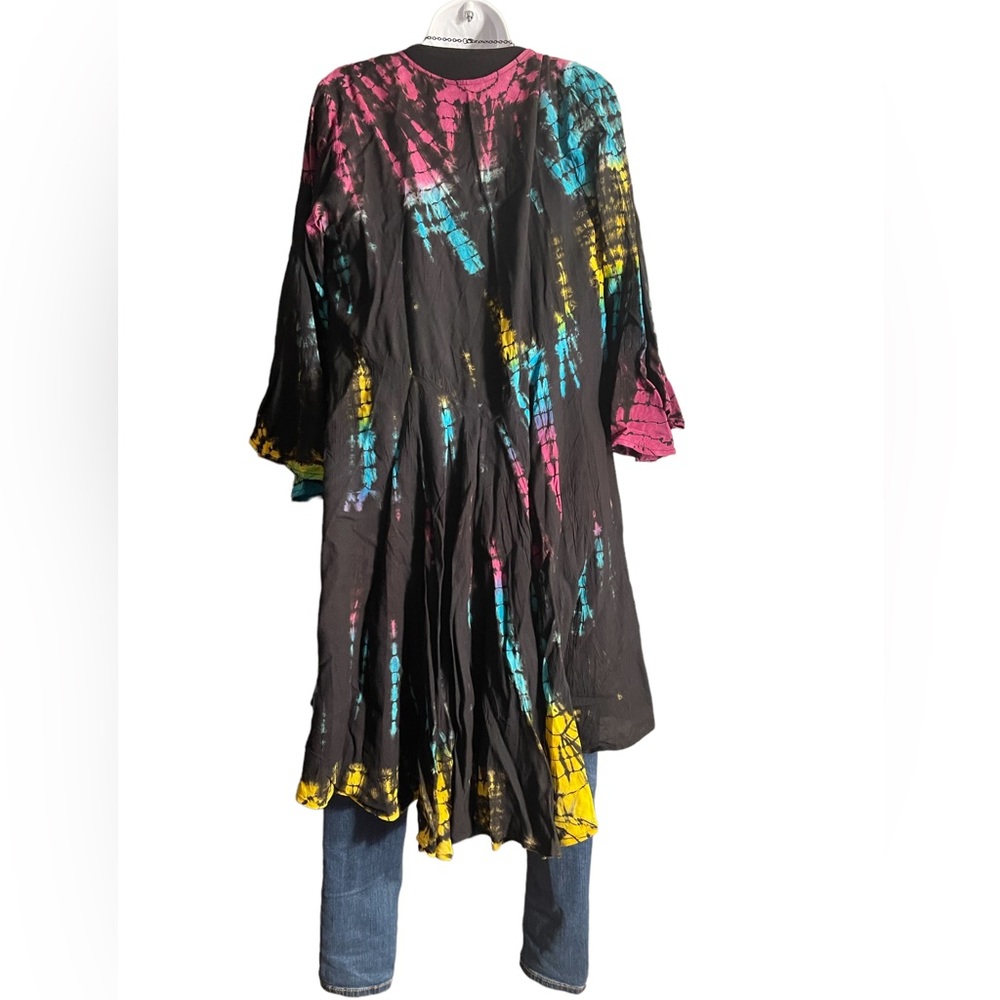 NWT.     S/M in SizeCARDIGAN by Sacred Threads.  BL/RD7.   222662 - Picture 2 of 4